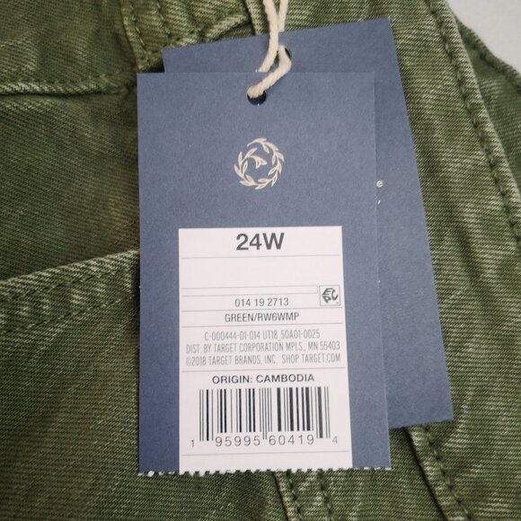 NWT Universal Thread Ladies Size 24W High Rise A-line Midi Green Denim Shorts - Picture 9 of 13